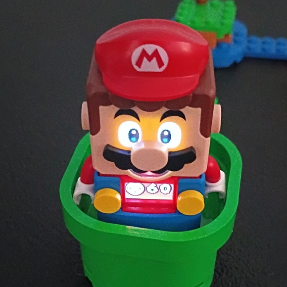 2 Lego Super Mario Building Sets with Interactive Features - Picture 6 of 7